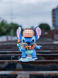 Caja de 12 Figuras Coleccionables de la Serie <span class=keywords><strong>Disney</strong></span> Stitch City Adventure, Caja Sorpresa de Juguetes para Niños - Product Image 4