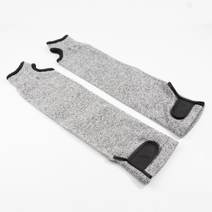 Qinfan Mangas Protectoras Anticorte Nivel 5 de Fibra HPPE Resistentes a la Abrasión para Reparación Automotriz y Jardinería con Velcro 45cm - Product Image 1