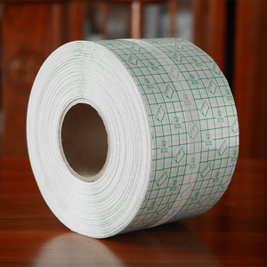 Rouleau de pansement de soin de tatouage de marque privée Film adhésif transparent et imperméable Film de protection et de récupération du derme de la seconde peau - Product Image 4