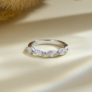 Bague de mariage pour femme MSR-2177 S925 en argent avec diamant taille marquise - Product Image 1