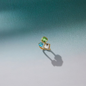 Bague en acier inoxydable plaqué or 18 carats avec zircone cubique, style européen-américain, design sophistiqué, bijoux empilables pour femmes - Product Image 4