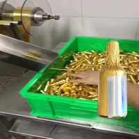 Machine d'emballage en aluminium pour confiseries de forme spéciale imitation bouteille, haute efficacité, entièrement automatique, conçue sur mesure