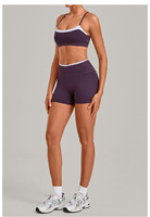 Nouvel ensemble de yoga pour femme : soutien-gorge de sport à dos croisé avec bordure contrastante et short taille haute – Tenue de sport pour femme