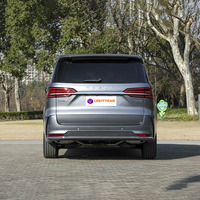 Roewe IMAX8 PHEV Minivan Électrique Premium Conduite à Gauche Style Confortable Intérieur Clair Véhicule à Énergie Nouvelle Conduite Durable