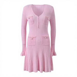 Robe Courte <span class=keywords><strong>Mini</strong></span> Rose Délicat 2025 Début d'Automne pour Femme, Col en V, Manches Longues, Tricot Creux, Coupe Trapèze, Ornée de Perles, Unie, Style Vintage - Product Image 2