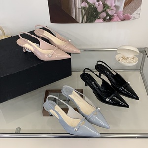 Escarpins élégants à bout pointu et bride arrière pour femme, talon chaton, avec détails perles, gris, chaussures de bureau - Product Image 2