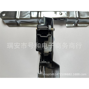 Placa de Soporte para Cerradura de Maletero Volkswagen 1J5827567A para Bora Jetta Passat Plateado, Pieza Nueva - Product Image 3