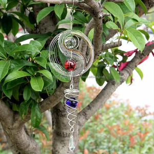 Molinillo de Viento de Acero Inoxidable con Cola de Cristal, Molinillo de Viento Metálico Colgante con Bola Esférica y Cola en Espiral para Decoración de Jardín Exterior - Product Image 3