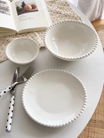Service de table en céramique de la série Beaded Edge, compatible micro-ondes, surface peinte et dessinée à la main, style coréen, assiettes carrées et en forme de cœur