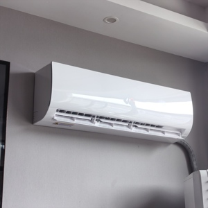 Aire Acondicionado Solar Split de 12000 BTU y 1 Tonelada, Climatizador Solar UNP-DC48V12K WIF - Product Image 2