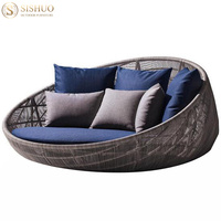 Meubles de patio modernes et imperméables Grandes chaises longues rondes Chaise de plage Lounge Hotel Garden Pool Sun Bed Set Outdoor Daybed