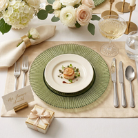 Assiettes de présentation rondes en verre perlé vert vintage de 13 pouces, motif soleil gaufré, pour décoration de table de banquet et mariage (vente en gros)