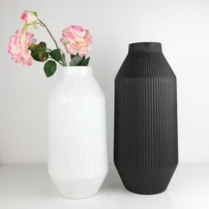 Ceramic Restaurant Antique Table Flower Vase Handmade Designs Tabletop Vase White Everyday 15 Days 60 Days 600pcs Europe