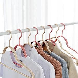 ไม้แขวนเสื้อกันลื่นสำหรับทารกแรกเกิด - Product Image 3