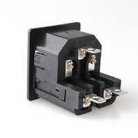Enchufe Industrial LZ-14-F8B de 6.3MM con 3 Salidas, de Cobre/Nylon/Latón, con Fusible de 10A, Uso General