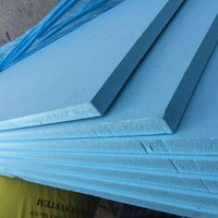 Panneau d'isolation thermique et imperméable en polystyrène XPS pour salle de bain avec une maille en fibre de verre, sous-couche pour carrelage en mortier de ciment.