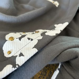 Sweat à capuche personnalisé en coton avec strass |   Sweat-shirt streetwear de luxe |   Fabricant OEM ODM – Sweat à capuche avec impression en relief Teares 1 1 - Product Image 1