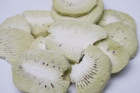 Dus Natuurlijke Gezonde Zure Kiwi-Chips Bevriezen Gedroogde Kiwi-Plakjes 5-7Mm Haccp Gecertificeerd In Bulk Voor Snacks Gedroogd Fruit