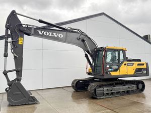 Nueva Excavadora de Cadenas EC220, Rendimiento Confiable, Máquina con Pocas Horas de Uso - Product Image 3