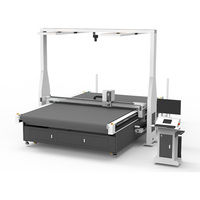 Machine de découpe automatique de tissus à couteau oscillant CNC YuChen pour machines de découpe numérique à plat pour vêtements