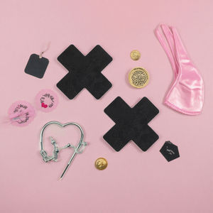 Logo personnalisé vente <span class=keywords><strong>en</strong></span> gros ouvert chaud <span class=keywords><strong>mature</strong></span> sexy dames soutien-gorge <span class=keywords><strong>collant</strong></span> mode taille unique femmes couverture invisible noir dentelle mamelon Pasties - Product Image 3