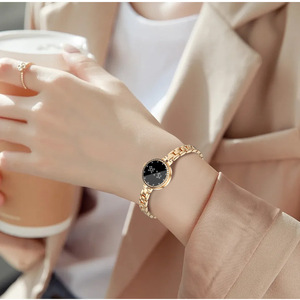 Bracelet intelligent L6 tendance pour influenceurs, montre électronique, podomètre, suivi de santé, métal haut de gamme, luxe léger - Product Image 4