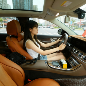 เครื่องผลิตออกซิเจนแบบพกพาพร้อมแบตเตอรี่ 3L/นาที 110V-240V กระเป๋าใส่เครื่องชาร์จในรถยนต์เครื่องออกซิเจนเครื่องฟอกอากาศรับประกัน POC-01B - Product Image 2