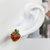 Boucles d'oreilles pour femmes Adorable panda rouge émail cerise Boucles d'oreilles