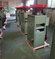 Rouleau en caoutchouc et rouleau de fer combinés SB5 machine à décortiquer le riz paddy/meunier et fraiseuse à riz