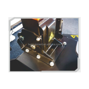 Équipement <span class=keywords><strong>de</strong></span> station <span class=keywords><strong>de</strong></span> service automobile Yingkou en Chine, machine à changer les <span class=keywords><strong>pneus</strong></span> automatique <span class=keywords><strong>pour</strong></span> changer les <span class=keywords><strong>pneus</strong></span>, réparation <span class=keywords><strong>de</strong></span> <span class=keywords><strong>pneus</strong></span>, <span class=keywords><strong>garage</strong></span> - Product Image 4