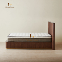 Nouvelle arrivée : Ensemble de meubles de chambre à coucher de style américain de luxe, lit king size en bois avec base en métal