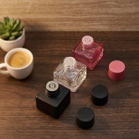 Botol Parfum Kaca Kosong, Botol Mini Isi Ulang dengan Tutup Sekrup untuk Penyimpanan Minyak Esensial Kosmetik