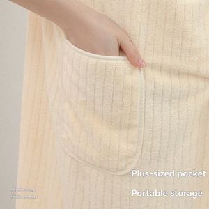Ensemble de serviettes de bain en polyester tissé uni pour adultes, séchage rapide, doux, sans peluches, lavable en machine, pour la maison, les hôtels et les spas - Product Image 2