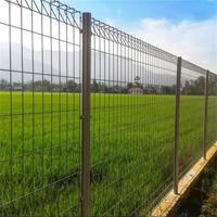 Clôture BRC galvanisée à chaud avec revêtement PVC vert, bord roulé, durable, anti-UV pour la défense des bâtiments