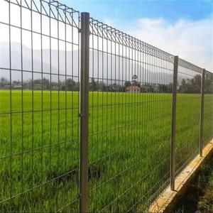Clôture BRC galvanisée à chaud avec revêtement en poudre, revêtement en PVC vert, clôture à bord roulé pour la défense des bâtiments - Product Image 3