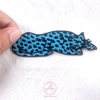 Livraison rapide Date Tendance Conception Laser Patch Chaleur Coupe Bord Broderie Patch Nouvelle Vie Style Patch Conception