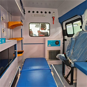 Furgoneta médica de ambulancia de monitoreo superior de la venta caliente del refugio Diesel 4x4 del paciente del hospital para el transporte - Product Image 5