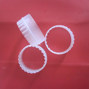 Dumpling Wrapper Mold Set Plastic Kitchen Tool For Making Dumplings With Scallop Edge Design 104-5 - Product Image 3