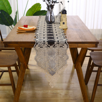 Chemin de table rectangulaire en macramé brodé en polyester blanc réutilisable, style vintage chic et délavé, pour tables de mariage longues