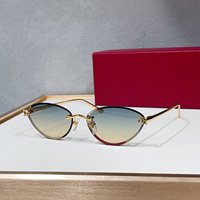 Lunettes de soleil de luxe pour femmes, style œil de chat, sans monture, monture en métal doré, verres dégradés, protection UV400, pour les vacances, mode vintage
