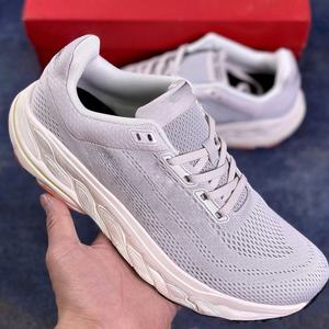 Factory wholesale breathable and anti-slip running shoes, fashionable and trendy sports shoes, custom logo design - Product Image 1