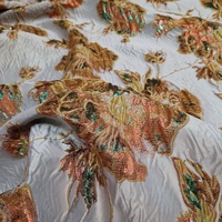 Tissu Jacquard Gaufré Floral à Fil Doré Tissé, Fil Métallique Teint, Idéal pour Robes de Mariée et Sacs - Vente Chaude JSM-1707