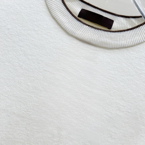 Maglione 100% lana Tessuto ultra morbido in pura lana dal plateau dell'Himalaya IT Offre un'esperienza sorprendentemente confortevole e calda - Product Image 6