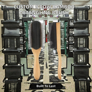 Brosse à cheveux Denman à 9 rangées avec logo personnalisé, poils en bois, coussin, démêlant, tête amovible, ventilation, pagaie, salons - Product Image 2