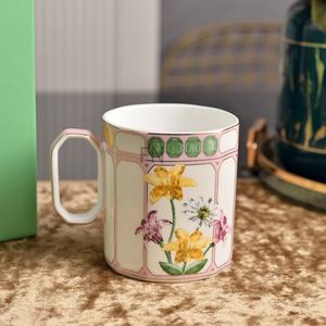 Ensemble de tasses en porcelaine fine de style européen moderne minimaliste avec couvercle et boîte cadeau, tasse à thé de luxe écologique - Product Image 3