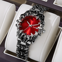 Montre-bracelet pour homme en acier inoxydable au design cyberpunk unique, boîtier de montre à visage gothique, style gothique