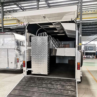 LZTHCT-02 Nouvelle remorque à chevaux à deux essieux entièrement fermée, fournie directement par l'usine, robuste, en acier galvanisé blanc
