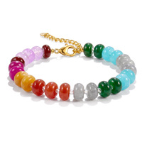 Damesarmband van jade natuursteen met bohemian fruitmotief voor een jubileum