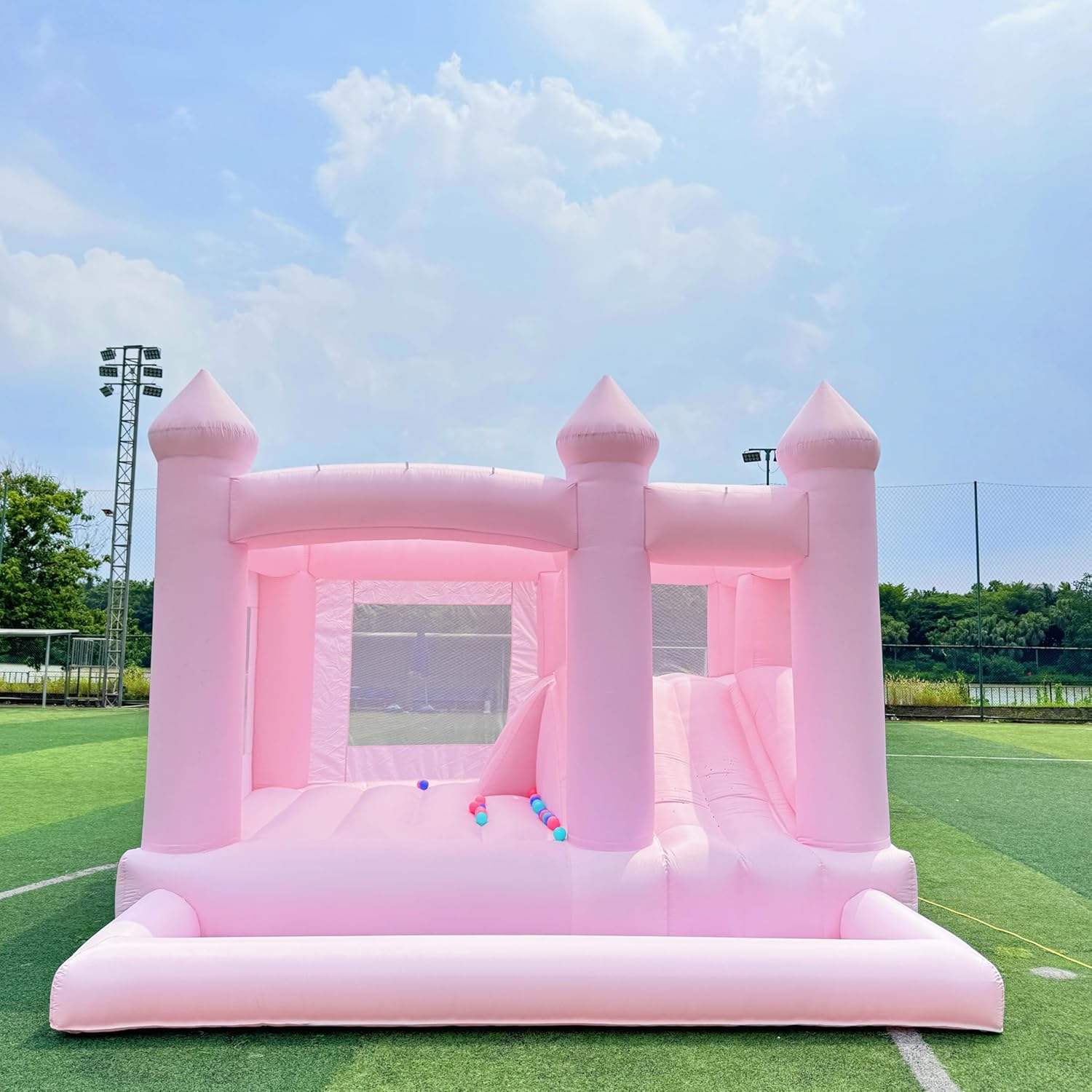 มีสีสัน