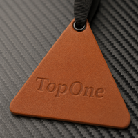 Diffuseur d'aromathérapie en cuir personnalisable pour voiture, support de parfum, ornement de voiture, pendentif de parfum d'intérieur, vente en gros OEM